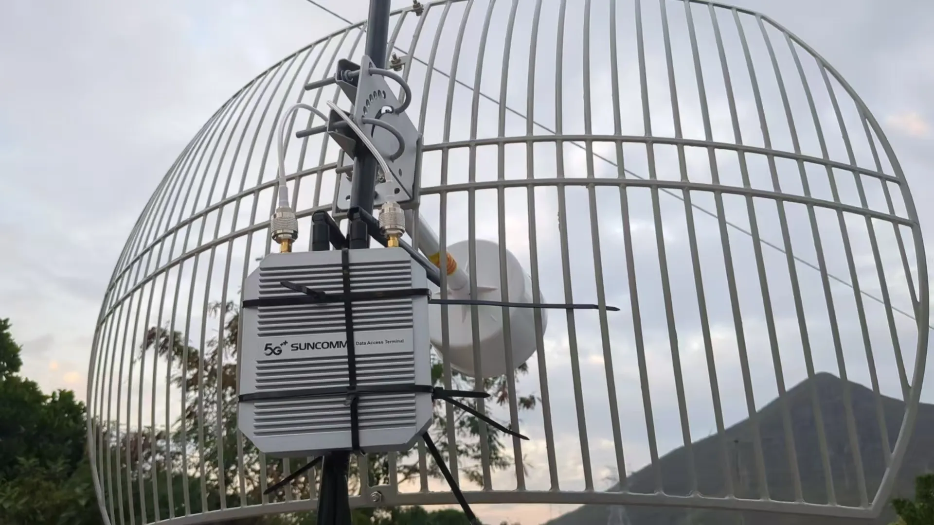 How SUNCOMM Engineers Get Real Performance from Qualcomm X82